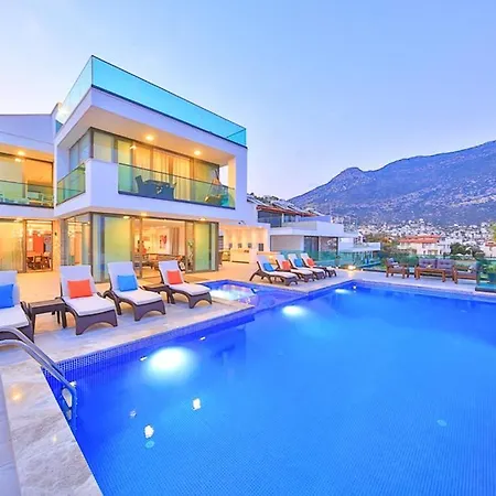 Sleeps 10 With Pool Air Con And Wifi *